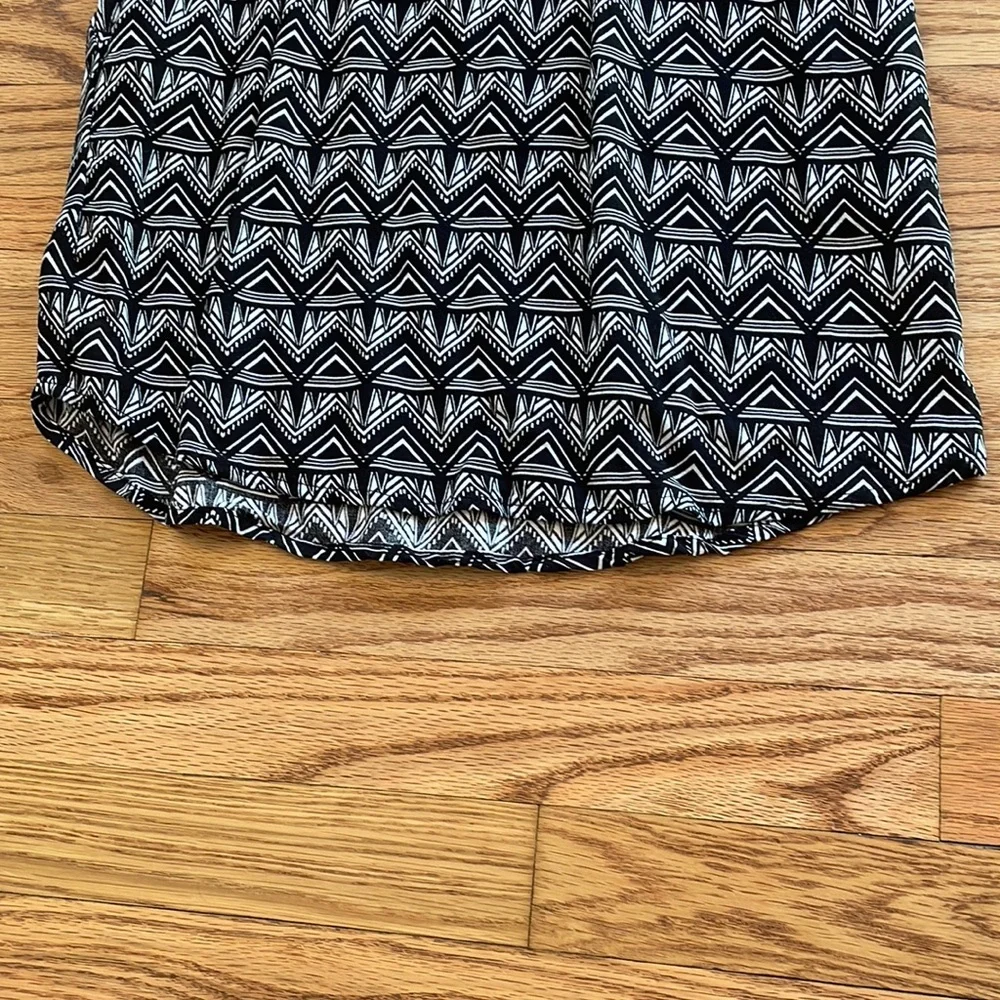 H&M Divided dress w/ pockets - Picture 3 of 4